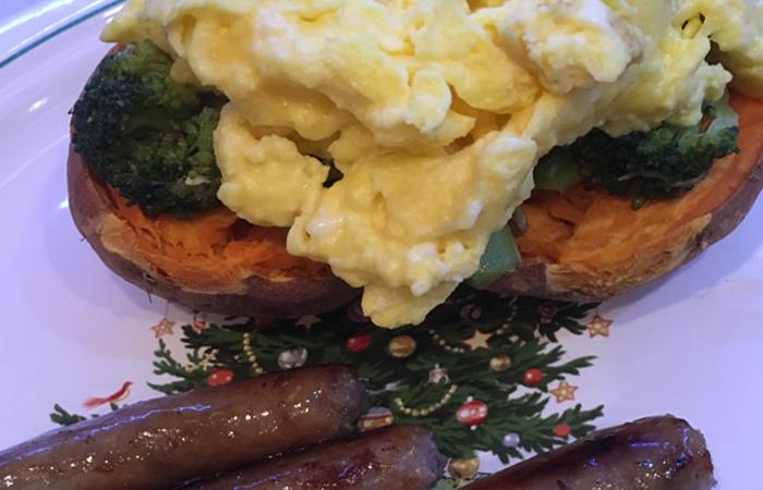 stuffed breakfast sweet potato